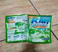 SOKLIN LANTAI REFILL 770ML