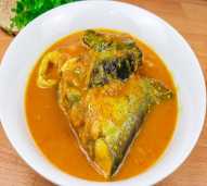 Paket Pindang Ikan Sungai (Nasi, Sambal Macang, Tempe)