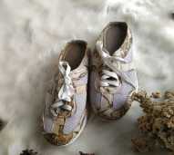 Sepatu Material Kulit Domba X Kain