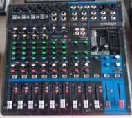 Mixer Yamaha MG 12XU